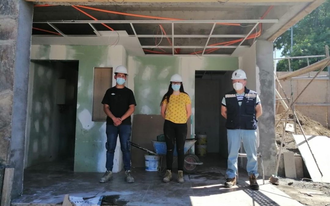 Baños públicos de la plaza Bernardo O’Higgins completan 80% de avance en sus obras