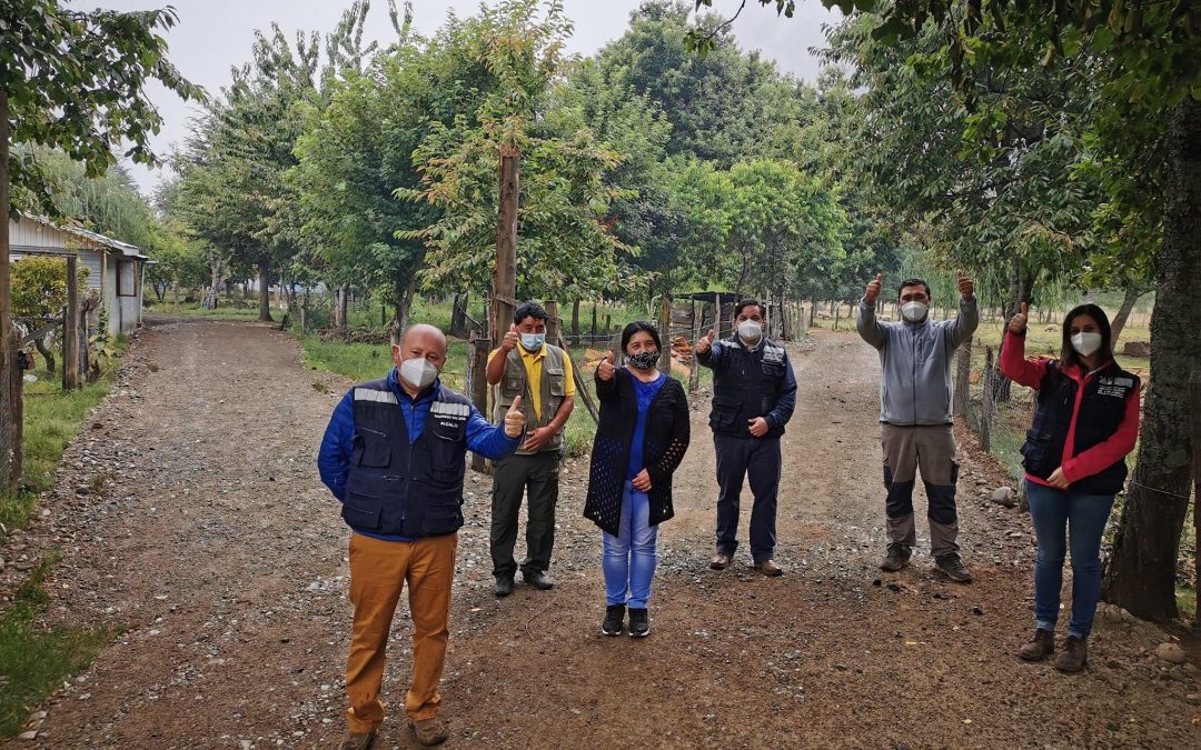 Entregan 2 mil metros de caminos que beneficiarán a más de 25 familias de Llancahue