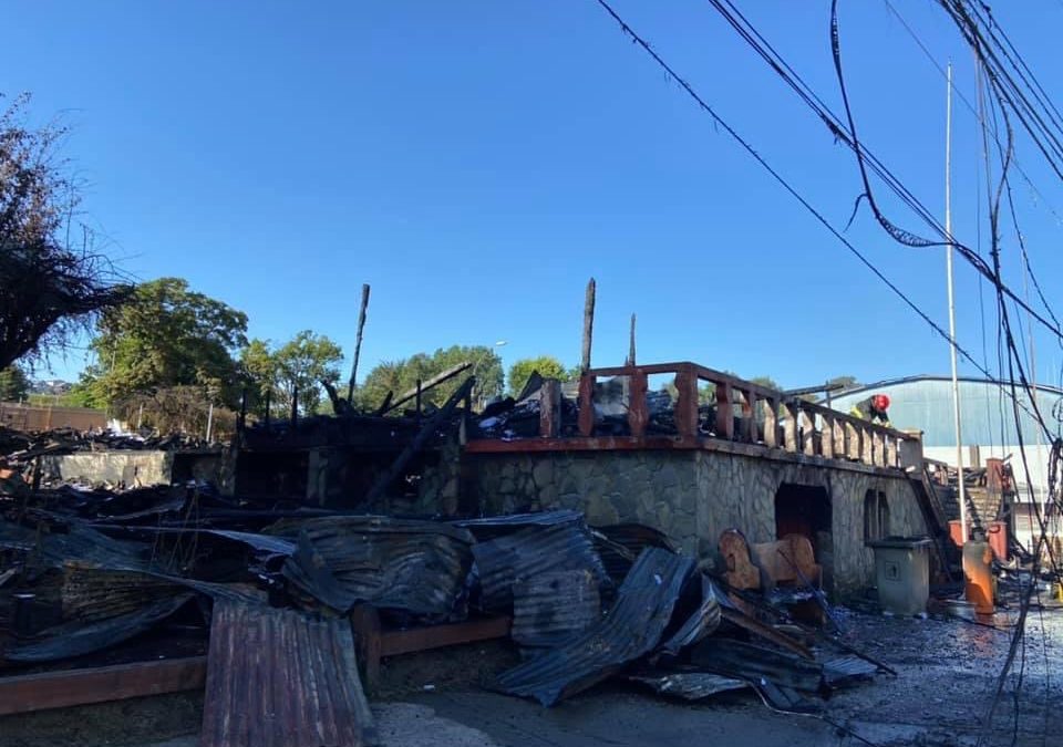 MUNICIPALIDAD DE PANGUIPULLI ACLARA QUE BODEGA DEL EDIFICIO CONSISTORIAL MANTENÍA SOLO INSUMOS PARA USO DE OFICINAS