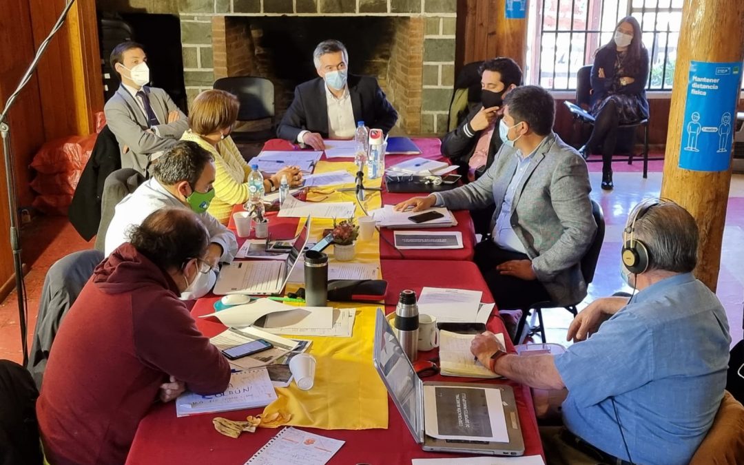 En Panguipulli realizan primer concejo municipal presencial en pandemia
