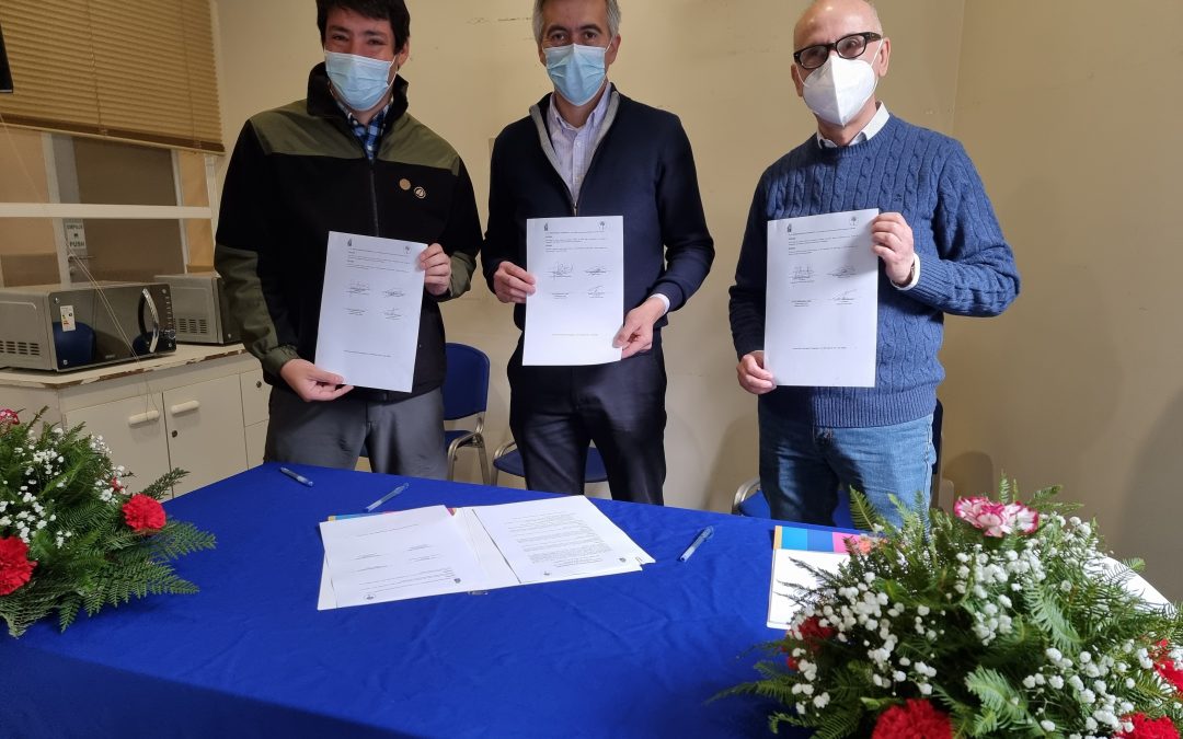 En Panguipulli firman convenio para el control y monitoreo de usuarios con marcapasos en la comuna