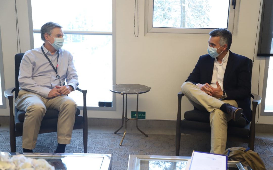 Alcalde de Panguipulli se reunió con autoridades nacionales para gestionar beneficios para vecinos y vecinas de la comuna