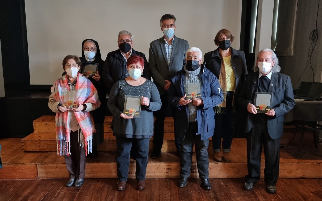 Municipalidad de Panguipulli conmemoró Día del Adulto Mayor con entrega de reconocimientos