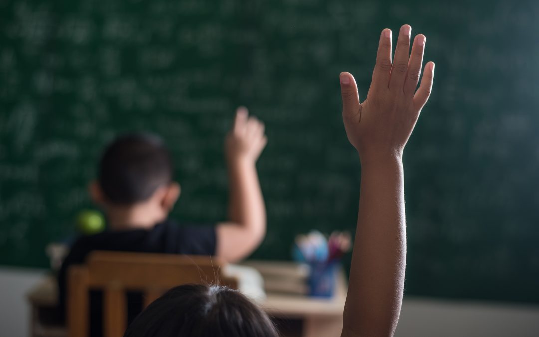 Alcalde Pedro Burgos envía oficio a Ministro de Educación para solicitar revisar asistencia voluntaria ante retorno presencial obligatorio a clases