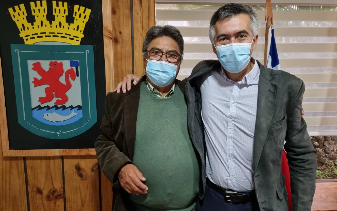 Municipalidad de Panguipulli despide con afecto a funcionario que se acogió a retiro tras 40 años de servicio
