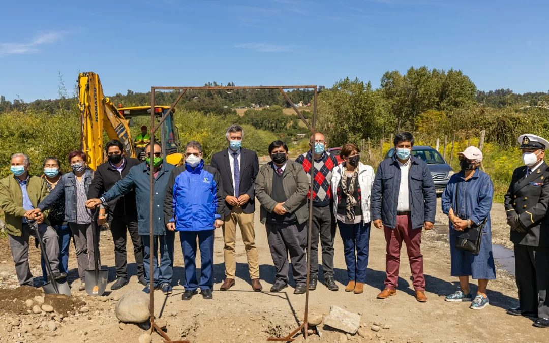 Instalan primera piedra del proyecto de pavimentación de la Avenida Costanera de Panguipulli
