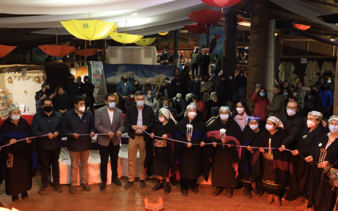 Municipalidad de Panguipulli inauguró la Primera versión de Espacio Puelche 2022 con más de 30 emprendedores