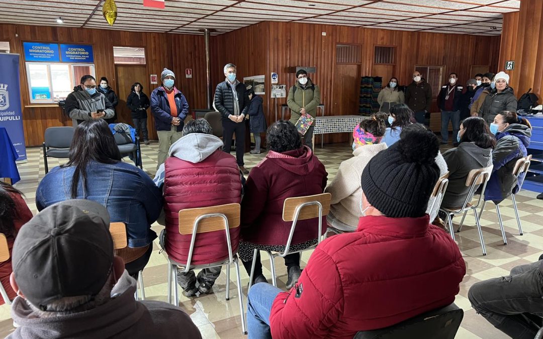 Municipalidad de Panguipulli iniciará trabajos para licitar el proyecto de la multicancha de Pirehueico