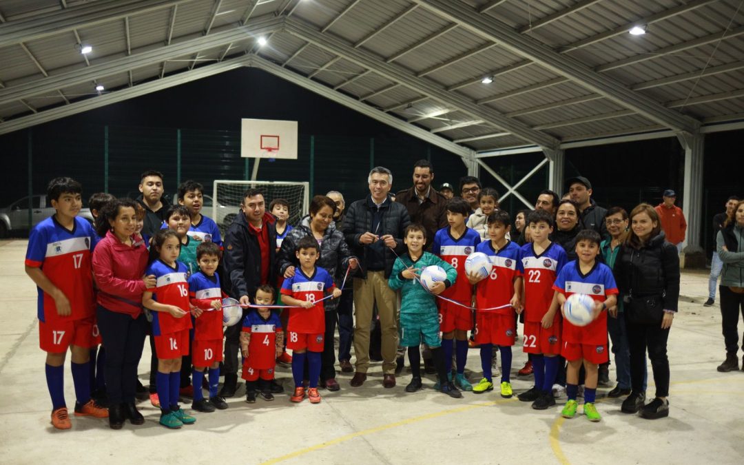 Municipalidad de Panguipulli inauguró “Mejoramiento y Techado Multicancha Villa La Esperanza de Choshuenco”