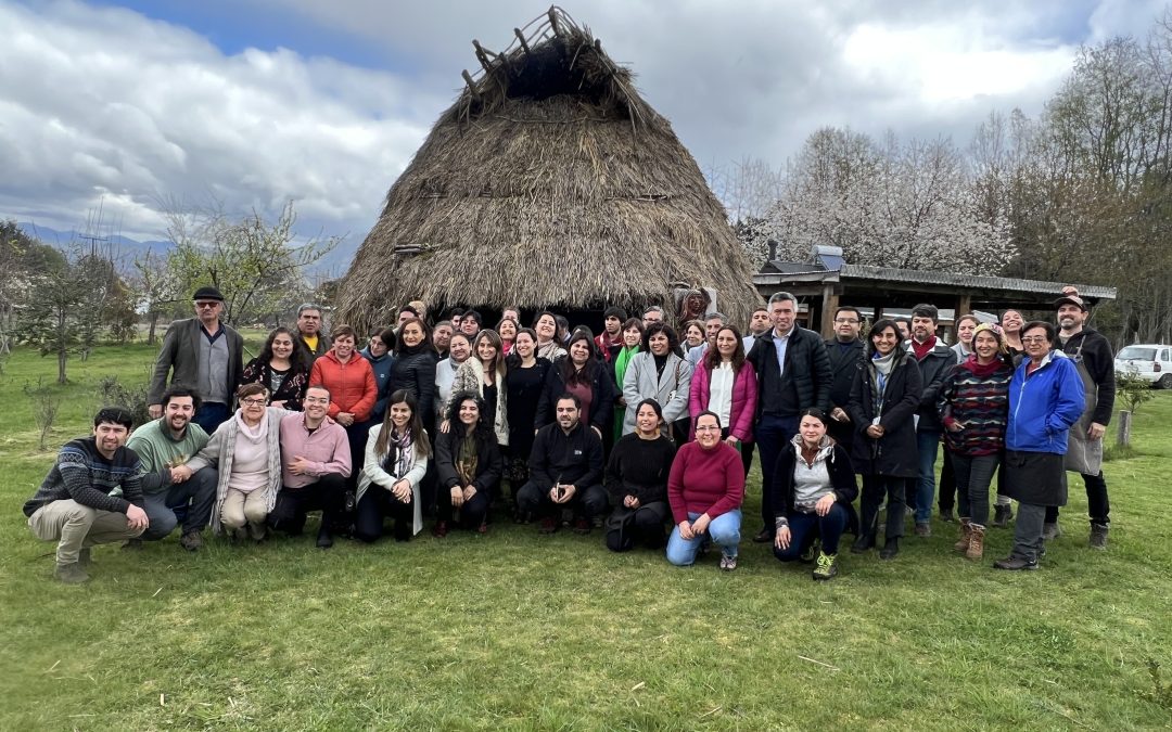 Mejoramiento del Cesfam de Coñaripe surge en reunión de trabajo con junta de vecinos y autoridades regionales