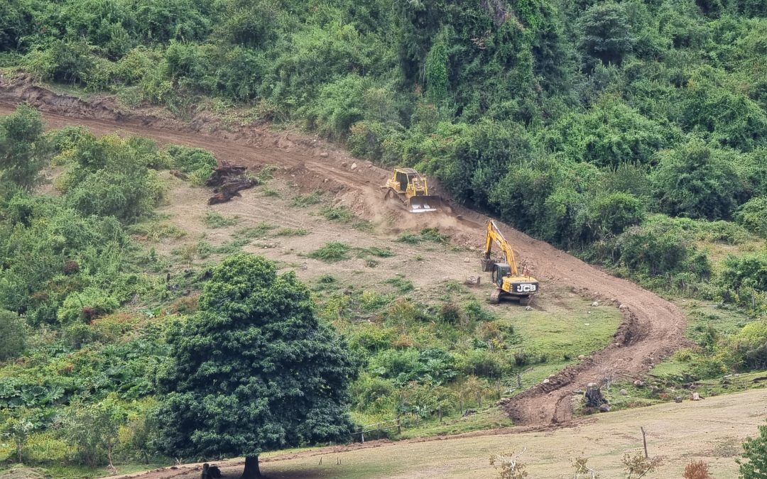 Alcalde Pedro Burgos Vásquez destacó construcción de camino que une Rayintulelfuy Cayumapu