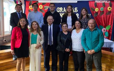 Alcalde Valdivia participó en ceremonia de reconocimiento a la trayectoria docente de cinco profesores de Panguipulli