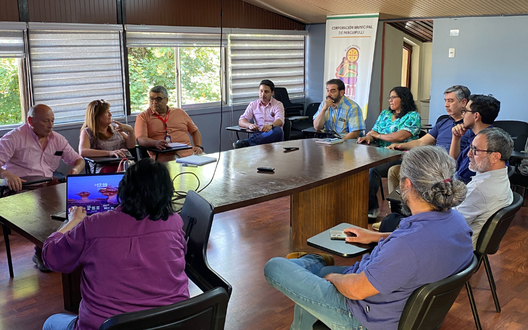 Alcalde Valdivia refuerza su compromiso con la salud en reunión clave por el nuevo Hospital Intercultural de Panguipulli