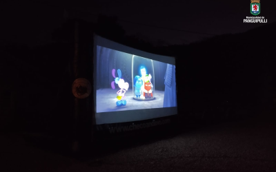 Cine de Verano 2025 en Liquiñe: una noche mágica bajo las estrellas