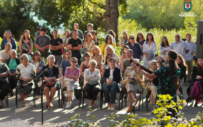 Alcalde Valdivia participó en inauguración de exposición en el Teatro Educativo de las Artes
