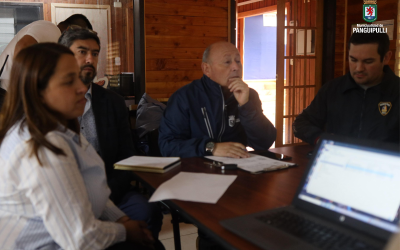 Prevención y acción ante incendios: reunión clave del COGRID en Panguipulli