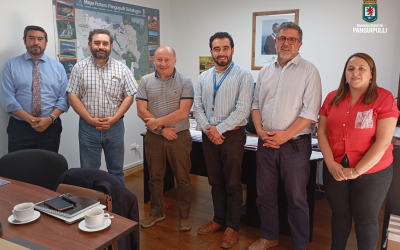Alcalde Rodrigo Valdivia avanza en importantes gestiones para el desarrollo y seguridad de Panguipulli