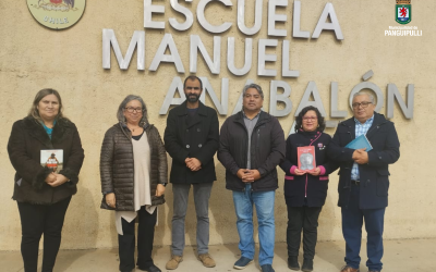 Conversatorio con Pedro Cayuqueo: historia, identidad y reflexión en la Escuela Manuel Anabalón Sáez