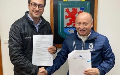 Alcalde Valdivia firmó importante convenio con SURALIS que permitirá avanzar en infraestructura sanitaria para sectores urbanos de Panguipulli
