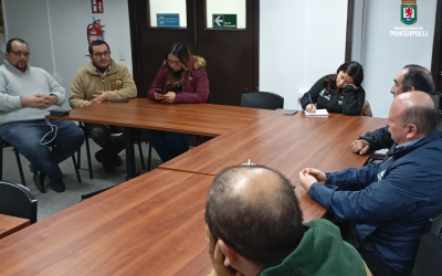 Exitosa reunión de alcalde Valdivia y concejales junto a termeros para próximo lanzamiento termal