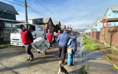 Apoyo que abriga: alcalde Valdivia entregó leña a familias de Panguipulli