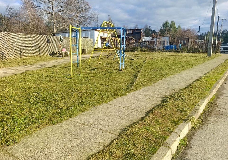 Municipalidad de Panguipulli realiza operativo integral de limpieza en la localidad de Melefquén