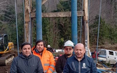 Pasarela Charlín se encuentra en su etapa final de reparación con esfuerzo 100% municipal