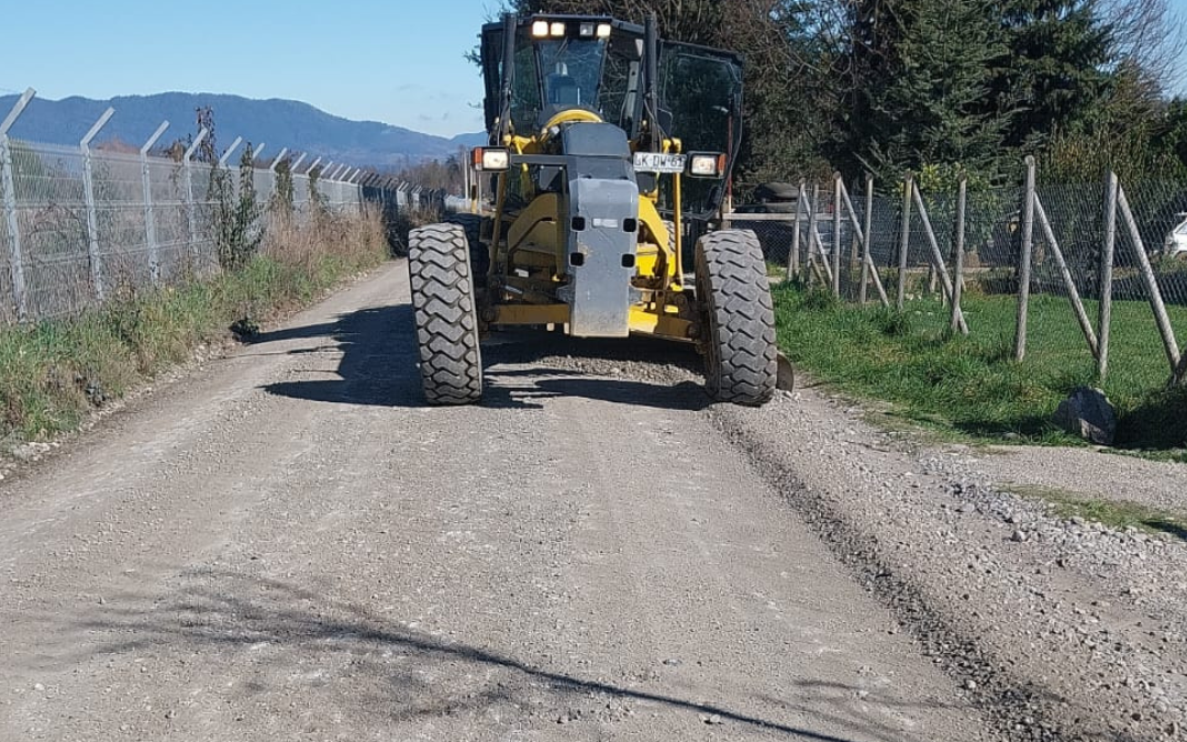 Departamento de Caminos responde a solicitud de vecinos de Puyehue