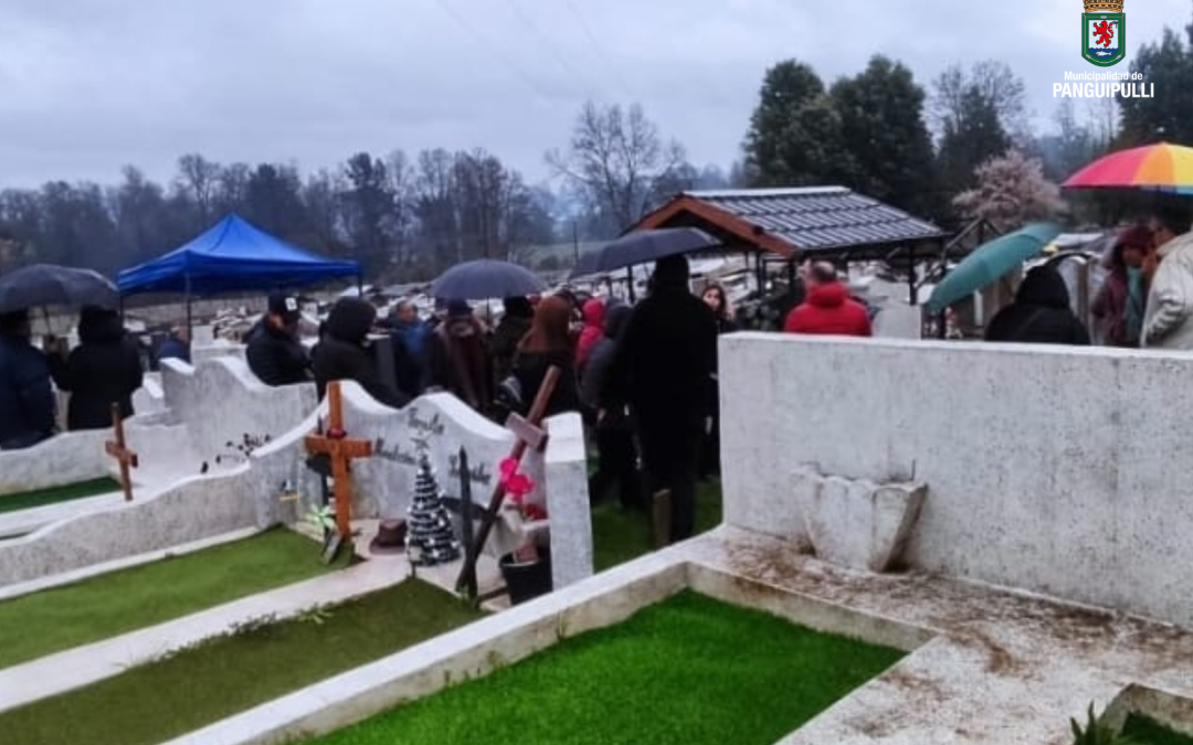 Alcalde Valdivia y funcionarios municipales despiden a ex funcionaria y a destacado vecino de Panguipulli