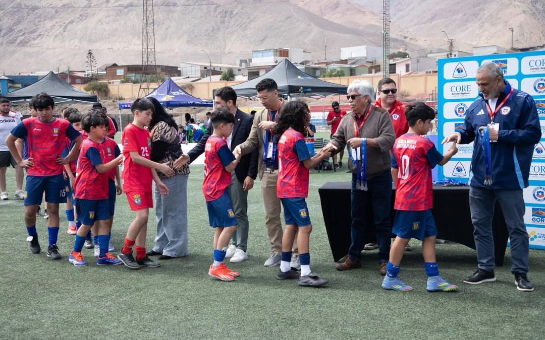 Escuela María Alvarado Garay: subcampeones nacionales de futsal con orgullo panguipullense!