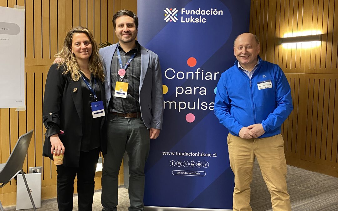 Municipalidad de Panguipulli participa en seminario de Fundación Luksic sobre plataforma de metodologías participativas