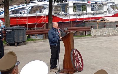 Puerto Fuy celebró un emotivo desfile de Fiestas Patrias 2025 junto al alcalde Rodrigo Valdivia
