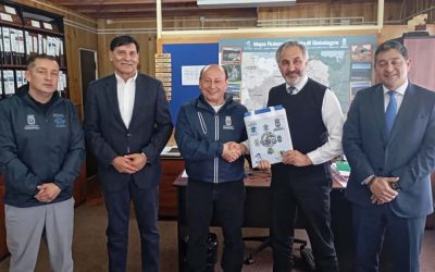 Alcalde Valdivia se reunió con Banco Estado solicitando apoyo para el Mundialito 2026 en Panguipulli