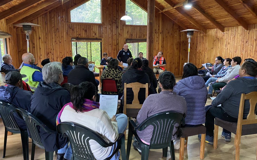 Reunión de alcalde Valdivia con APR de Choshuenco reafirma compromiso del municipio con el desarrollo local