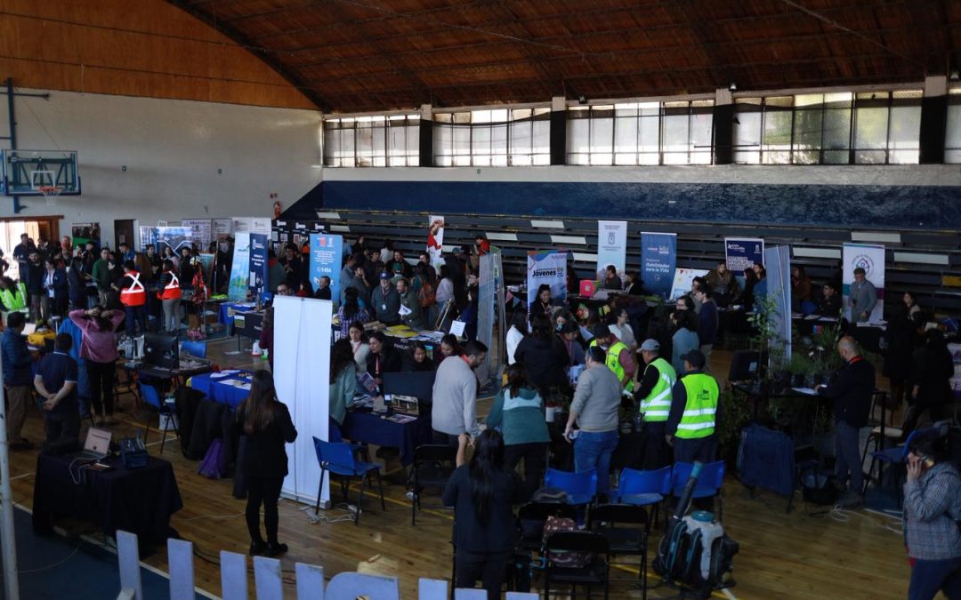 Municipalidad de Panguipulli realizó con éxito la Feria de Unidades “Cuidarnos también es parte del trabajo”
