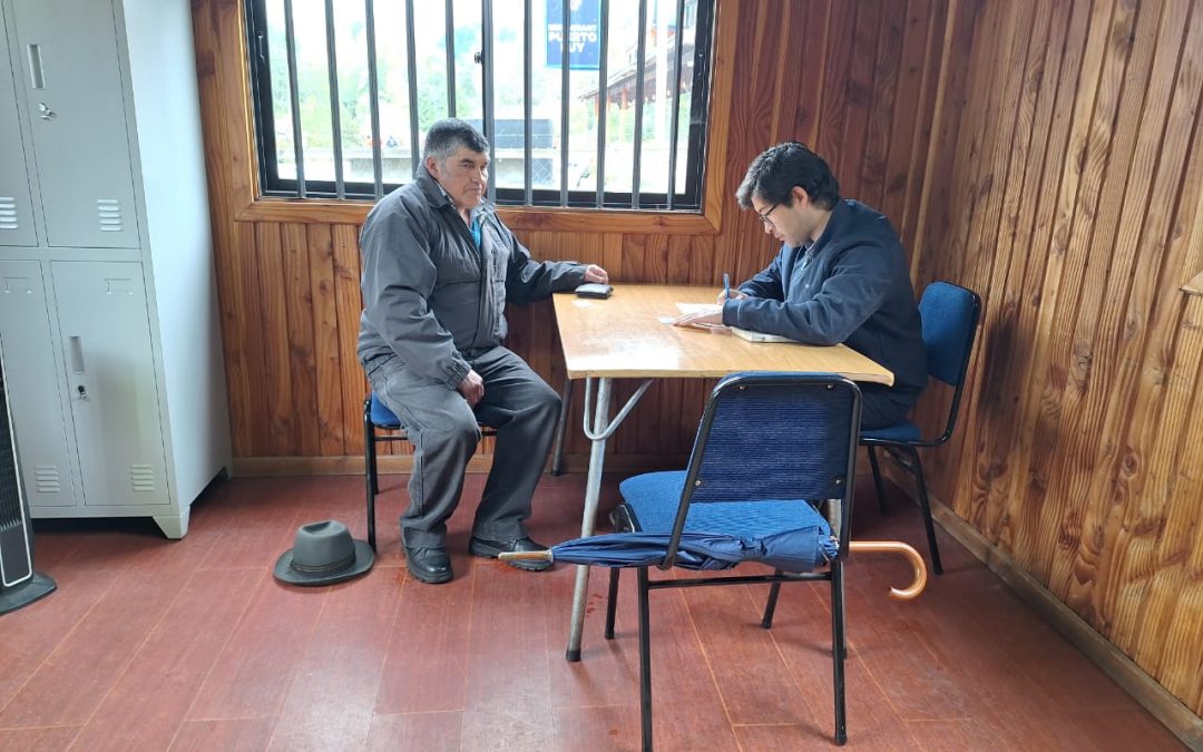 Municipio acercó atención jurídica gratuita a vecinos y vecinas de Choshuenco y Puerto Fuy