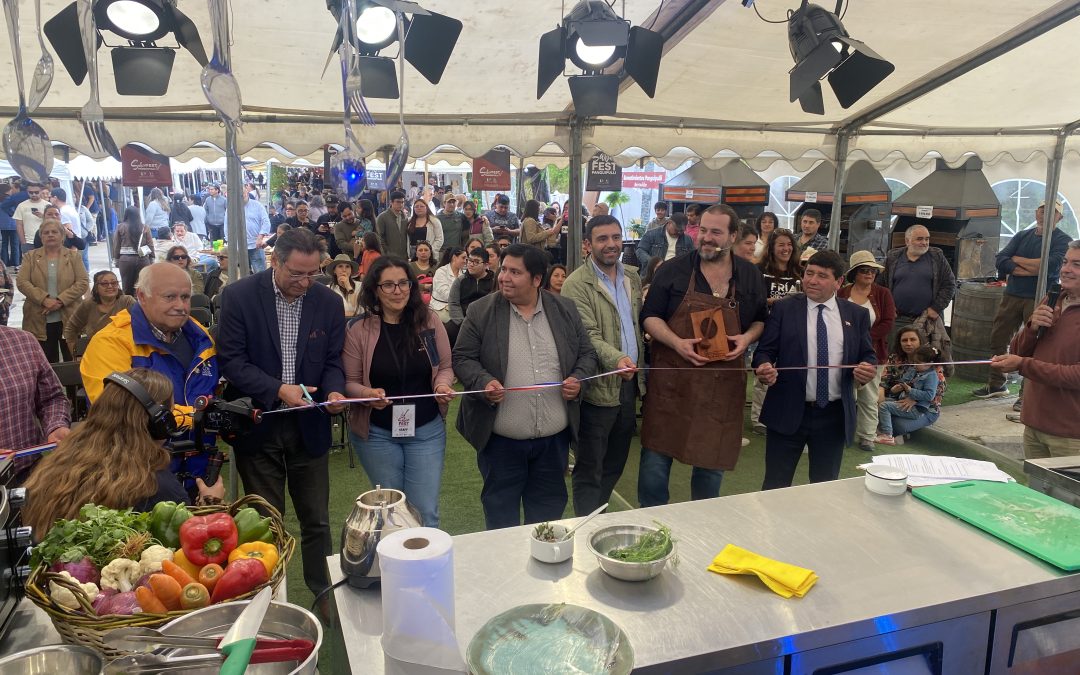 Comenzó Saborfest Panguipulli 2025 con clases, degustaciones y los mejores sabores del sur de Chile