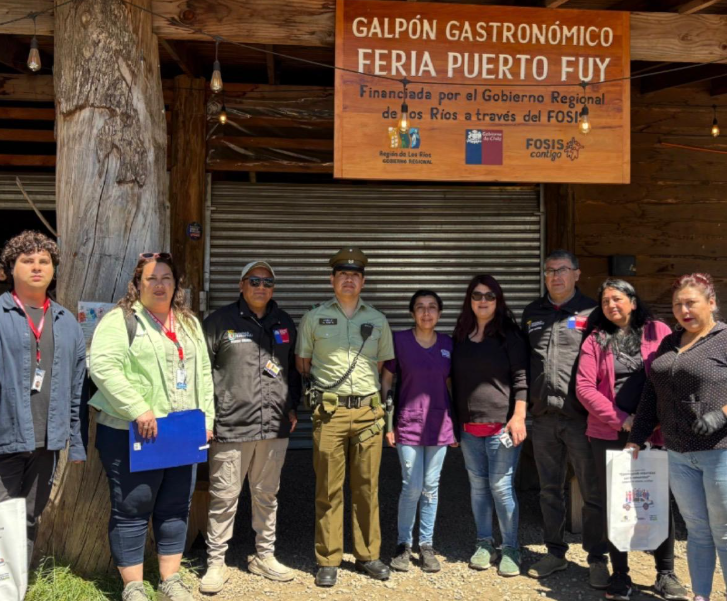 Municipio refuerza seguridad en Puerto Fuy con reunión clave junto a el Galpón Gastronómico