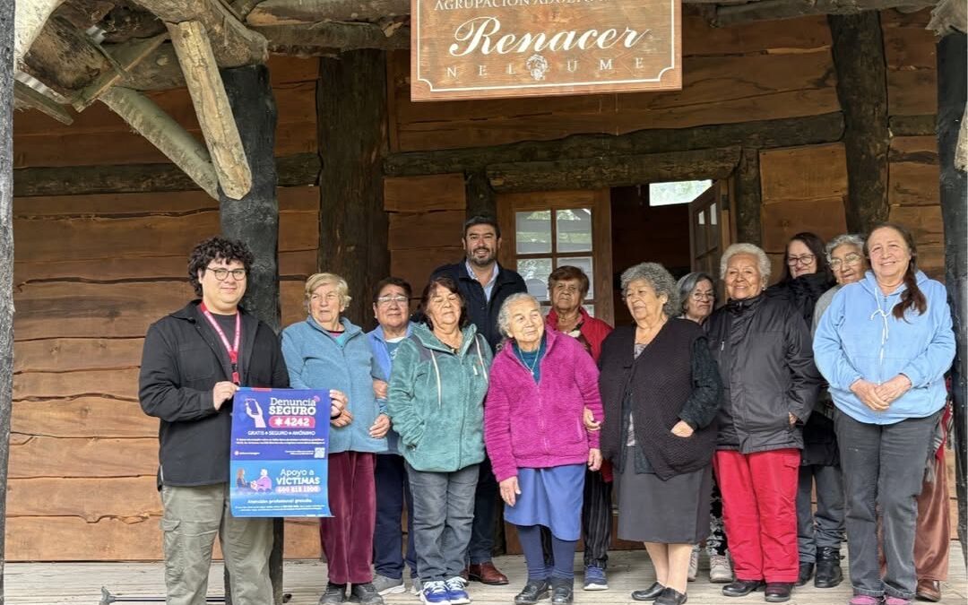 Seguridad Ciudadana se reúne con adultos mayores de Neltume para reforzar medidas preventivas