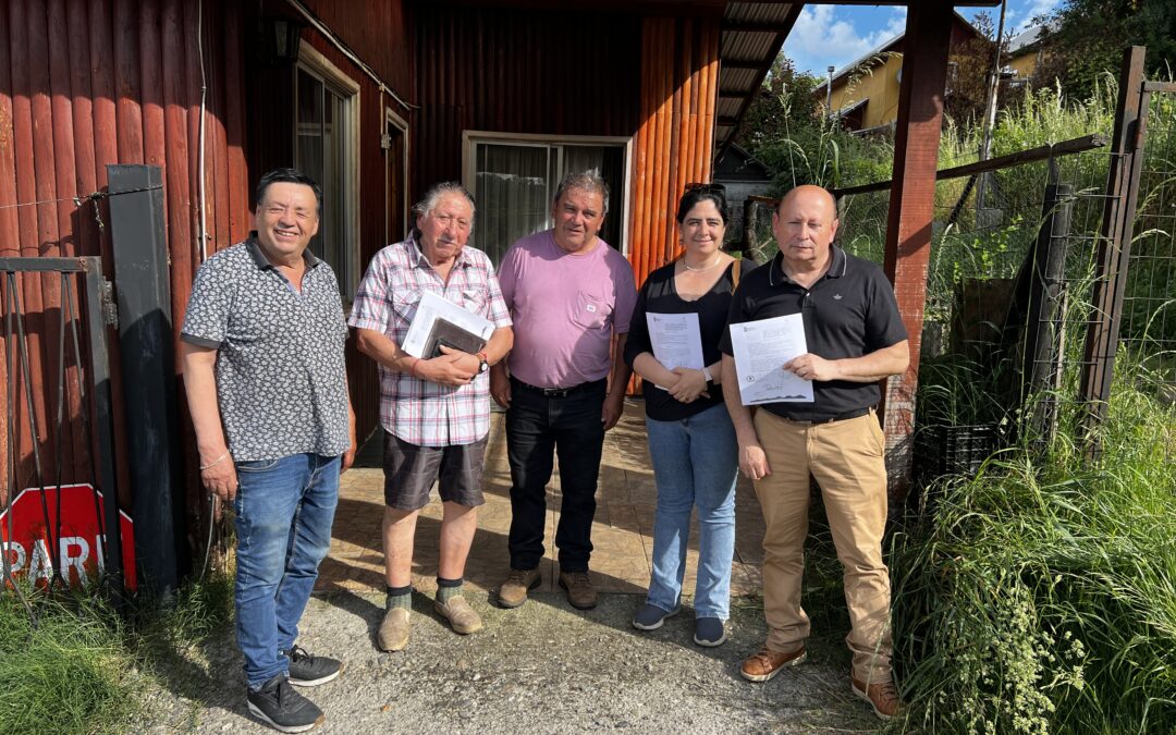 Alcantarillado y agua potable: avanza proyecto histórico para familias de Clodomiro Figueroa en pasaje Los Venegas