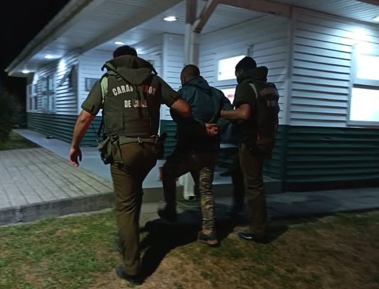 Firme contra la pesca furtiva: se incautan redes ilegales tras operativo policial en Lago Neltume.