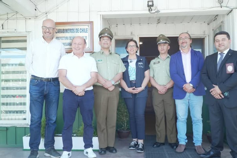 Alcalde y Subsecretaria de Prevención del Delito visitan Quinta Comisaría de Panguipulli por proyecto de reposición.