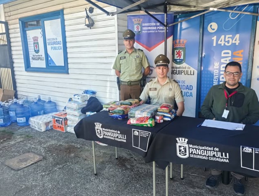 Panguipulli se une por el sur: ya se reciben ayudas en el centro de acopio comunal en la Dirección de Seguridad Pública.
