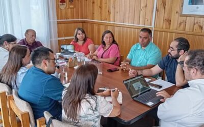 Alcalde Valdivia se reúne con dirigentes de APR, DOH, Delegación Presidencial y Gobierno Regional para abordar compleja situación que afecta al sistema de agua potable rural en Panguilelfún.