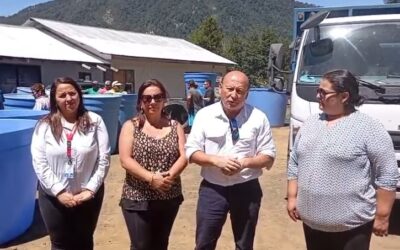 Municipio inicia entrega de 148 estanques de agua y planzas a familias de Panguipulli.