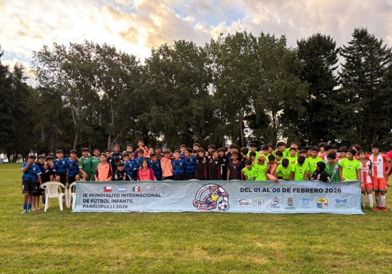 Coñaripe cerró la fase de grupos del Mundialito 2026 con emotiva premiación