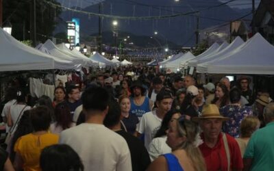 Panguipulli vive un verano histórico con masiva llegada de turistas.