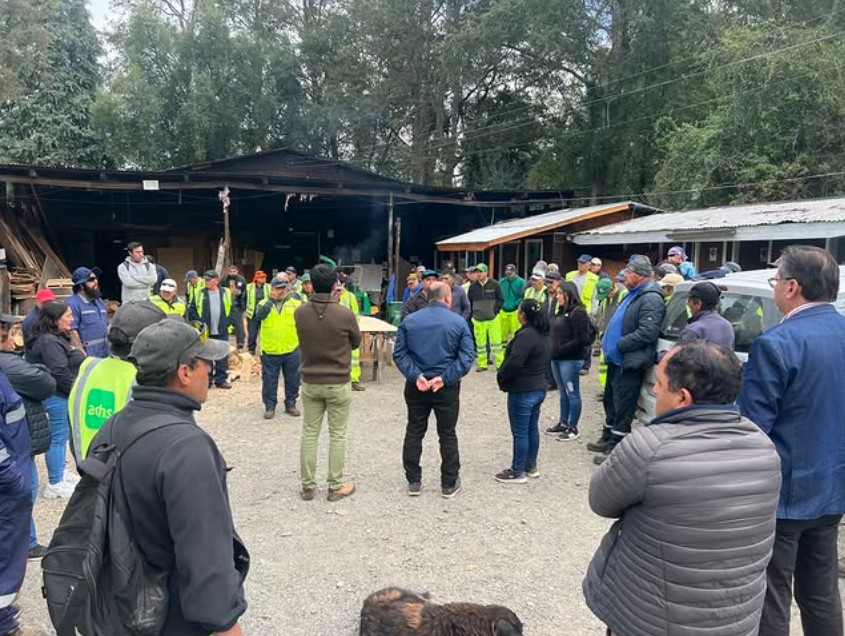 Trabajadores de Verde Sur SPA reciben hoy remuneraciones en subrogación por parte del municipio