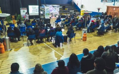 Mujeres rurales de Panguipulli participaron en importante conversatorio sobre bosque, alimentos e innovación