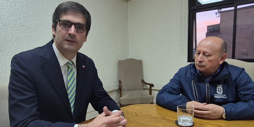 Subsecretario de Educación comprometió gestión para devolución de más de $320 millones adeudados a la Municipalidad de Panguipulli